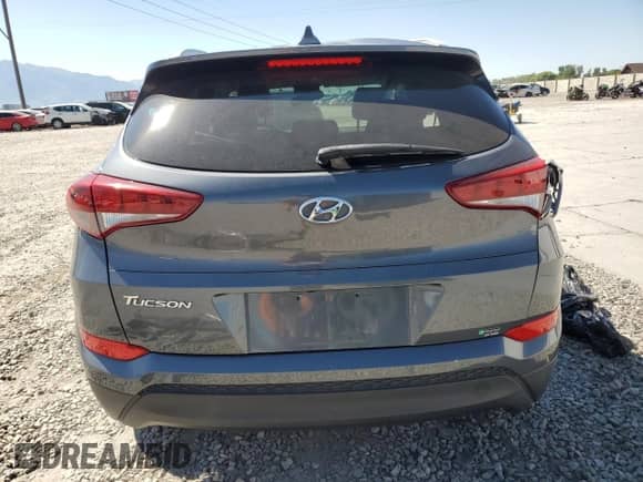 2018 Hyundai Tucson SEL с VIN KM8J33A4XJU672376, выставлен на аукционе Copart как лот 66959985 с пробегом 64 354 миль миль и Списание • Salvage title. История ставок и продаж доступна на DreamBid. Изображение 6.