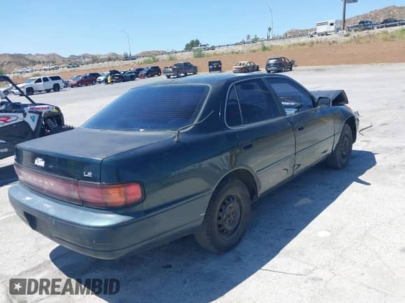 1994 Toyota Camry LE с VIN JT2SK12E9R0266057, выставлен на аукционе IAAI как лот 42310116 с пробегом 221 511 миль миль и . История ставок и продаж доступна на DreamBid. Изображение 4.