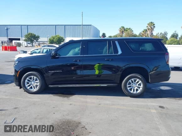 2025 Chevrolet Suburban LT с VIN 1GNS5CRD4SR277533, выставлен на аукционе IAAI как лот 43241144 с пробегом 7 117 миль миль и . История ставок и продаж доступна на DreamBid. Изображение 14.