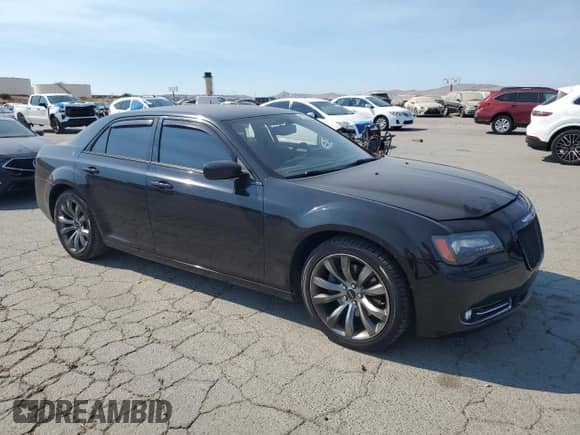 2014 Chrysler 300 S с VIN 2C3CCABTXEH222036, выставлен на аукционе Copart как лот 68220895 с пробегом 152 640 миль миль и Списание • Salvage title. История ставок и продаж доступна на DreamBid. Изображение 4.