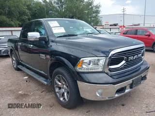 2018 Ram 1500 Longhorn z VIN 1C6RR7PT6JS140380, wystawiony jako IAAI lot #42729607 z przebiegiem 121 481 mil mil oraz . Historia ofert i sprzedaży dostępna na DreamBid. Obrazek 1.