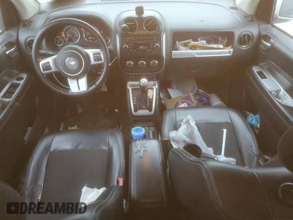 2017 Jeep Compass Latitude with VIN 1C4NJCEA7HD146440, listed as a Copart auction lot 44908945 with 146,976 mi miles and Clean title. Bid and sale history available at DreamBid. Image 8.
