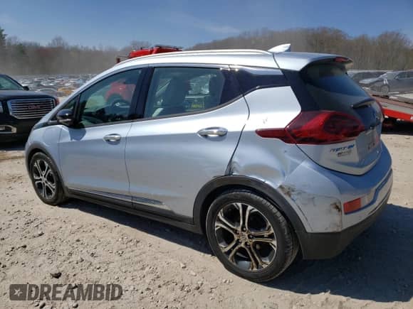 2018 Chevrolet Bolt EV Premier z VIN 1G1FX6S03J4117760, wystawiony jako Copart lot #49595633 z przebiegiem 48 689 mil mil oraz . Historia ofert i sprzedaży dostępna na DreamBid. Obrazek 2.