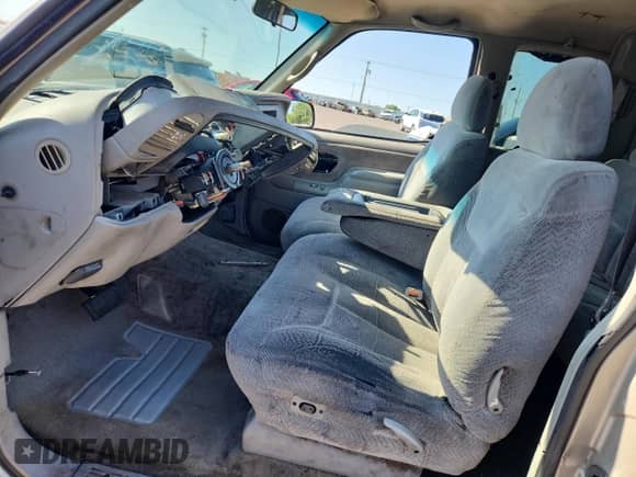 1999 Chevrolet Silverado 2500 with VIN 1GCGK29R4XF051160, listed as a Copart auction lot 67233005 with 226,759 mi miles and Salvage title. Bid and sale history available at DreamBid. Image 7.