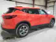 2025 Chevrolet Blazer LT z VIN 3GNKBCR41SS252711, wystawiony jako Copart lot #84912885 z przebiegiem 9 007 mil mil oraz Czysty tytuł • Clean title. Historia ofert i sprzedaży dostępna na DreamBid. Obrazek 3.