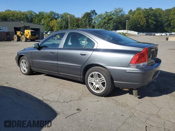 2008 Volvo S60 2.5T с VIN YV1RS592782698720, выставлен на аукционе Copart как лот 72023475 с пробегом 173 680 миль миль и Чистый • Clean title. История ставок и продаж доступна на DreamBid. Изображение 2.