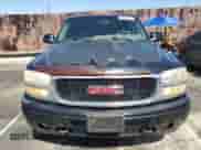 2002 GMC Sierra 1500 Denali z VIN 2GTFK69U821391080, wystawiony jako Copart lot #48396695 z przebiegiem 150 922 mil mil oraz Czysty tytuł • Clean title. Historia ofert i sprzedaży dostępna na DreamBid. Obrazek 5.