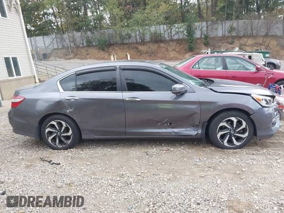 2017 Honda Accord EX-L z VIN 1HGCR2F83HA029866, wystawiony jako IAAI lot #43153402 z przebiegiem 68 757 mil mil oraz . Historia ofert i sprzedaży dostępna na DreamBid. Obrazek 13.