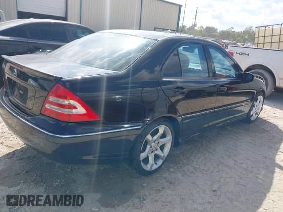 2007 Mercedes-Benz C 230 Sport with VIN WDBRF52H27F845492, listed as a IAAI auction lot 43337859 with 177,503 mi miles and . Bid and sale history available at DreamBid. Image 4.
