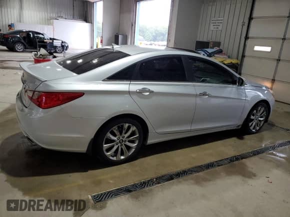 2013 Hyundai Sonata Limited with VIN 5NPEC4AC5DH581923, listed as a Copart auction lot 80699835 with 201,776 mi miles and Salvage title. Bid and sale history available at DreamBid. Image 3.