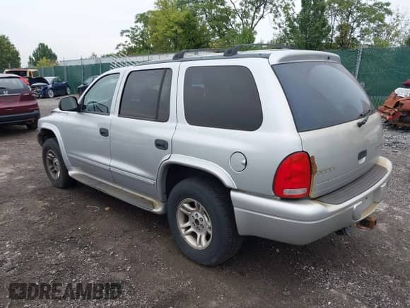 2003 Dodge Durango SLT with VIN 1D4HS48N33F572639, listed as a IAAI auction lot 43299779 with 252,699 mi miles and . Bid and sale history available at DreamBid. Image 3.