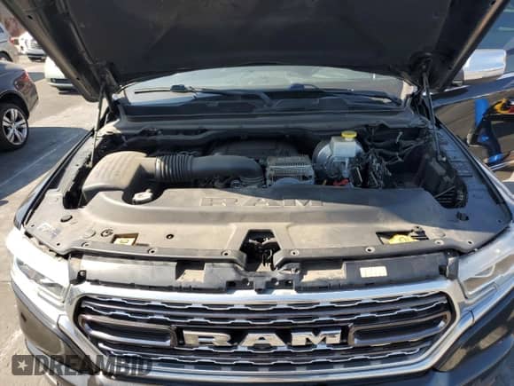 2020 Ram 1500 Limited z VIN 1C6RREHT9LN100394, wystawiony jako Copart lot #62424455 z przebiegiem Nie podano mil oraz Szkoda całkowita • Salvage title. Historia ofert i sprzedaży dostępna na DreamBid. Obrazek 11.