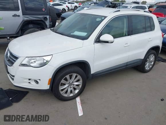 2009 Volkswagen Tiguan SE с VIN WVGBV75N59W003019, выставлен на аукционе IAAI как лот 43437974 с пробегом 122 689 миль миль и . История ставок и продаж доступна на DreamBid. Изображение 2.