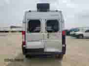 2021 Ram ProMaster Cargo z VIN 3C6LRVBG2ME584044, wystawiony jako Copart lot #57423355 z przebiegiem 33 302 mil mil oraz Szkoda całkowita • Salvage title. Historia ofert i sprzedaży dostępna na DreamBid. Obrazek 6.