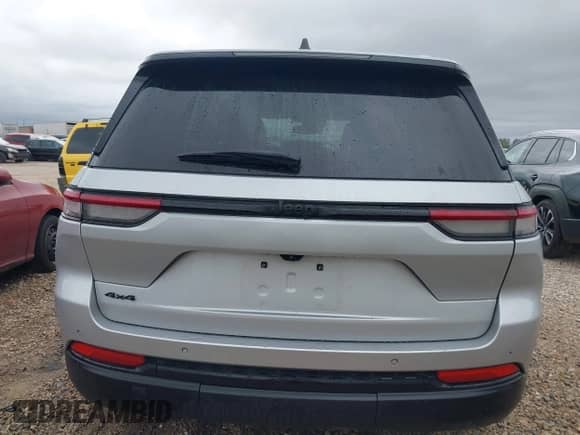 2024 Jeep Grand Cherokee Altitude z VIN 1C4RJHAG9RC109065, wystawiony jako IAAI lot #43547039 z przebiegiem 53 262 mil mil oraz . Historia ofert i sprzedaży dostępna na DreamBid. Obrazek 16.