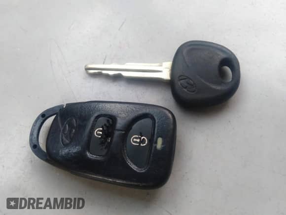 2008 Hyundai Santa Fe GLS с VIN 5NMSG13D88H200516, выставлен на аукционе IAAI как лот 38896789 с пробегом 180 660 миль миль и . История ставок и продаж доступна на DreamBid. Изображение 11.
