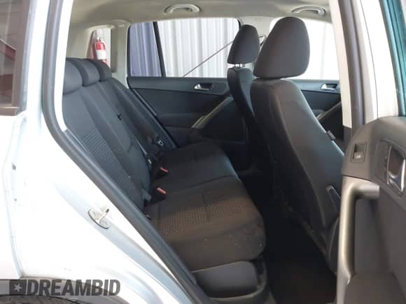 2009 Volkswagen Tiguan S с VIN WVGAV75NX9W002752, выставлен на аукционе IAAI как лот 42452234 с пробегом 138 794 миль миль и . История ставок и продаж доступна на DreamBid. Изображение 8.