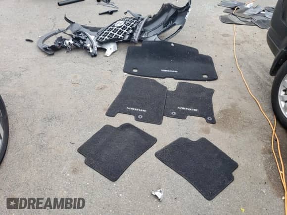 2024 Hyundai Venue SEL с VIN KMHRC8A34RU318310, выставлен на аукционе Copart как лот 69628794 с пробегом 5 467 миль миль и Списание • Salvage title. История ставок и продаж доступна на DreamBid. Изображение 13.