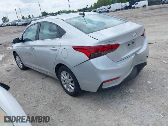 2022 Hyundai Accent SE z VIN 3KPC24A62NE189802, wystawiony jako IAAI lot #42283620 z przebiegiem 20 846 mil mil oraz . Historia ofert i sprzedaży dostępna na DreamBid. Obrazek 3.