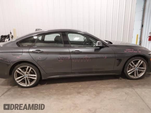 2018 BMW 4 Series 430i xDrive с VIN WBA4J3C52JBG95207, выставлен на аукционе IAAI как лот 41509392 с пробегом 68 193 миль миль и . История ставок и продаж доступна на DreamBid. Изображение 13.