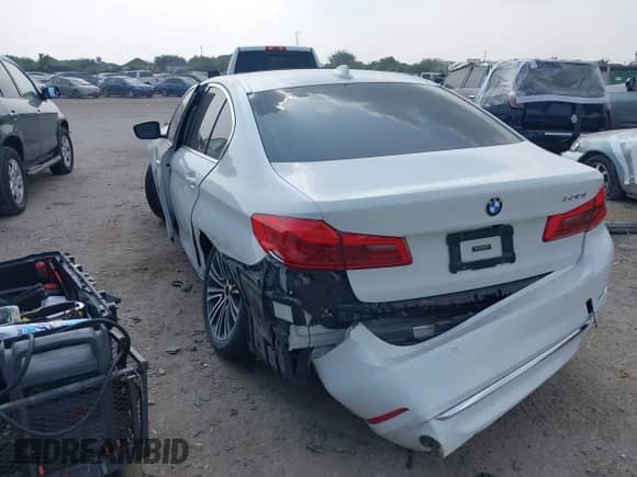 2019 BMW 5 Series 530i with VIN WBAJA5C53KG900629, listed as a IAAI auction lot 42300681 with 28,055 mi miles and . Bid and sale history available at DreamBid. Image 3.