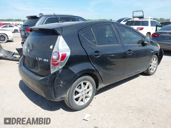 2014 Toyota Prius One с VIN JTDKDTB38E1077500, выставлен на аукционе IAAI как лот 42628361 с пробегом Не указан миль и . История ставок и продаж доступна на DreamBid. Изображение 4.