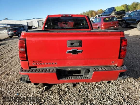2016 Chevrolet Silverado 1500 LT с VIN 1GCVKREC5GZ380059, выставлен на аукционе Copart как лот 82513855 с пробегом 122 469 миль миль и Списание • Salvage title. История ставок и продаж доступна на DreamBid. Изображение 6.