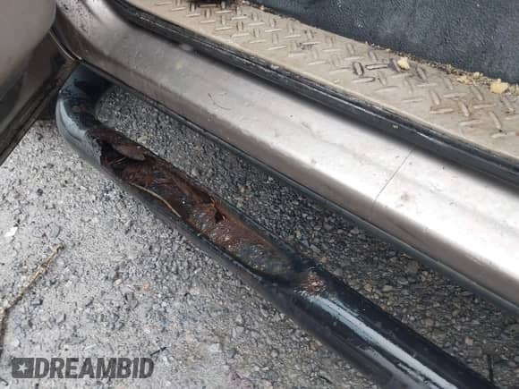 2005 Ford F-150 XL с VIN 1FTRF12215KC86401, выставлен на аукционе IAAI как лот 43546436 с пробегом 111 631 миль миль и . История ставок и продаж доступна на DreamBid. Изображение 12.