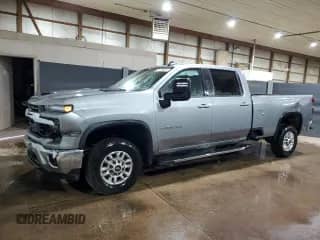 2025 Chevrolet Silverado 2500HD LT с VIN 1GC1KNEYXSF301448, выставлен на аукционе Copart как лот 80892495 с пробегом 7 395 миль миль и Чистый • Clean title. История ставок и продаж доступна на DreamBid. Изображение 1.