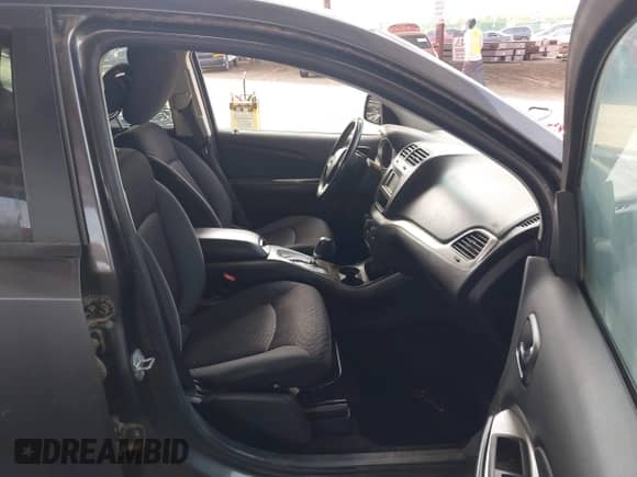 2016 Dodge Journey SE with VIN 3C4PDCAB3GT119372, listed as a IAAI auction lot 43062798 with 162,140 mi miles and . Bid and sale history available at DreamBid. Image 5.