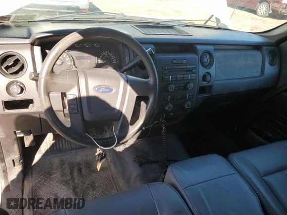 2011 Ford F-150 XL with VIN 1FTMF1CM6BKD57159, listed as a Copart auction lot 82312975 with 196,689 mi miles and Clean title. Bid and sale history available at DreamBid. Image 8.