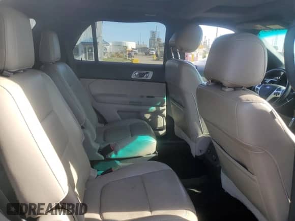 2011 Ford Explorer Limited z VIN 1FMHK7F85BGA40180, wystawiony jako Copart lot #84803905 z przebiegiem 170 712 mil mil oraz Szkoda całkowita • Salvage title. Historia ofert i sprzedaży dostępna na DreamBid. Obrazek 10.