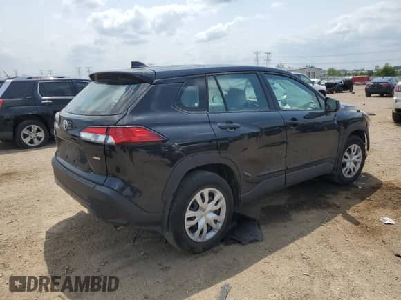 2022 Toyota Corolla Cross L with VIN 7MUAAABG2NV003719, listed as a Copart auction lot 59924905 with 29,733 mi miles and Salvage title. Bid and sale history available at DreamBid. Image 3.