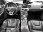 2016 Volvo S60 T5 Drive-E R-Design Special Edition с VIN YV126MFP7G2395371, выставлен на аукционе Copart как лот 78830414 с пробегом 111 610 миль миль и Списание • Salvage title. История ставок и продаж доступна на DreamBid. Изображение 8.