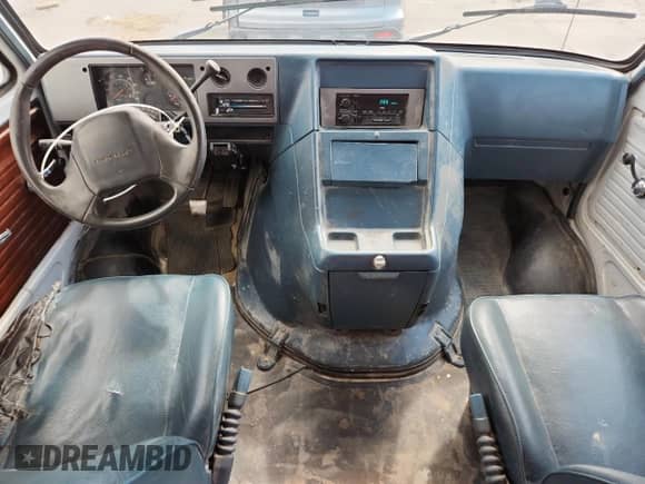 1993 Chevrolet Chevy Van с VIN 1GCEG25H3PF340021, выставлен на аукционе Copart как лот 69375045 с пробегом 106 197 миль миль и Чистый • Clean title. История ставок и продаж доступна на DreamBid. Изображение 8.