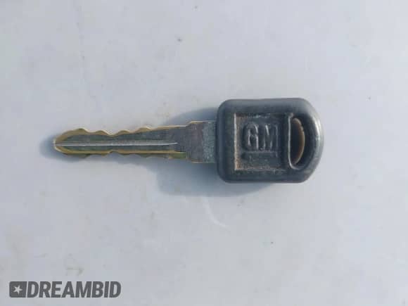 1998 Chevrolet S-10 LS с VIN 1GCCS19X0W8197811, выставлен на аукционе IAAI как лот 43390663 с пробегом 195 667 миль миль и . История ставок и продаж доступна на DreamBid. Изображение 11.