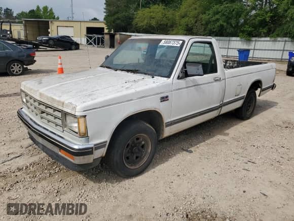 1987 Chevrolet S-10 2WD с VIN 1GCCS14R8H2104113, выставлен на аукционе Copart как лот 58087375 с пробегом 201 997 миль миль и Чистый • Clean title. История ставок и продаж доступна на DreamBid. Изображение 1.