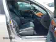 2014 Hyundai Equus Ultimate z VIN KMHGH4JH4EU076707, wystawiony jako IAAI lot #42707610 z przebiegiem 87 991 mil mil oraz . Historia ofert i sprzedaży dostępna na DreamBid. Obrazek 5.