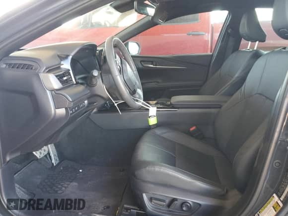 2025 Toyota Camry SE with VIN 4T1DAACK0SU025568, listed as a Copart auction lot 80413005 with 25,637 mi miles and Salvage title. Bid and sale history available at DreamBid. Image 7.