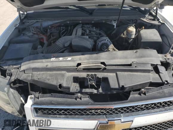 2011 Chevrolet Tahoe Commercial with VIN 1GNLC2E02BR324517, listed as a Copart auction lot 76686964 with 189,442 mi miles and Salvage title. Bid and sale history available at DreamBid. Image 13.