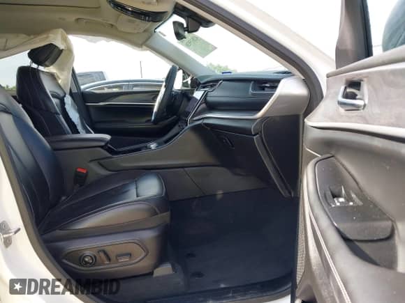 2023 Jeep Grand Cherokee Limited with VIN 1C4RJGBG7PC575664, listed as a IAAI auction lot 42835920 with 46,594 mi miles and . Bid and sale history available at DreamBid. Image 5.