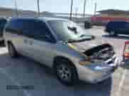 2000 Dodge Caravan ES with VIN 1B4GP74L1YB516789, listed as a IAAI auction lot 42433252 with Not provided miles and . Bid and sale history available at DreamBid. Image 1.