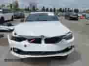 2019 BMW 4 Series 430i z VIN WBA4J1C52KBM17393, wystawiony jako IAAI lot #41914794 z przebiegiem 70 930 mil mil oraz . Historia ofert i sprzedaży dostępna na DreamBid. Obrazek 12.