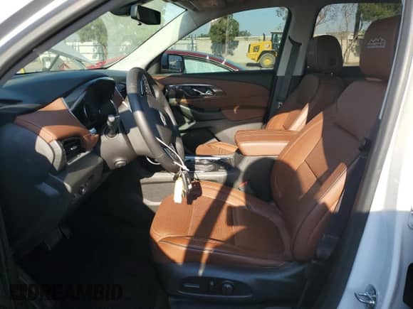 2018 Chevrolet Traverse High Country z VIN 1GNEVKKW9JJ220759, wystawiony jako Copart lot #68122815 z przebiegiem 8 325 mil mil oraz Szkoda całkowita • Salvage title. Historia ofert i sprzedaży dostępna na DreamBid. Obrazek 7.