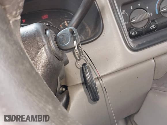 2002 Chevrolet Silverado 1500 LS with VIN 2GCEC19T221270290, listed as a IAAI auction lot 43084494 with 126,807 mi miles and . Bid and sale history available at DreamBid. Image 11.