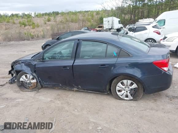 2016 Chevrolet Cruze LS with VIN 1G1PC5SH7G7143754, listed as a IAAI auction lot 41848347 with 160,532 mi miles and . Bid and sale history available at DreamBid. Image 14.