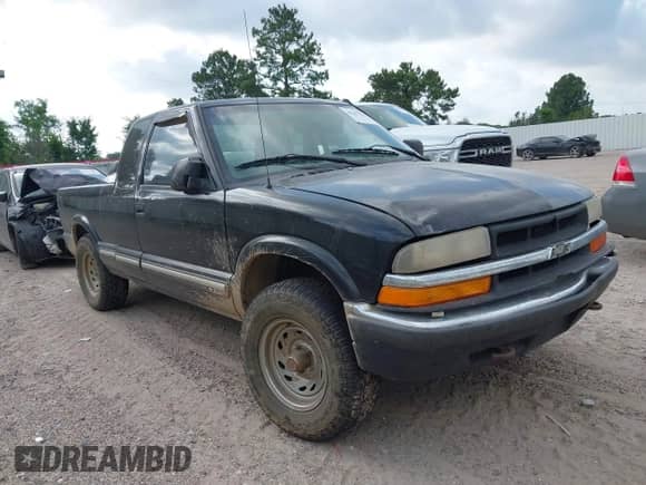 2000 Chevrolet S-10 LS с VIN 1GCDT19W6Y8312648, выставлен на аукционе IAAI как лот 42293242 с пробегом 230 324 миль миль и . История ставок и продаж доступна на DreamBid. Изображение 1.