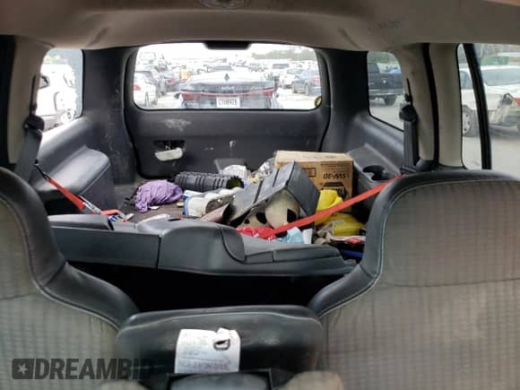 2002 Dodge Durango Sport with VIN 1B4HR38N82F194686, listed as a Copart auction lot 74010314 with 255,758 mi miles and Clean title. Bid and sale history available at DreamBid. Image 10.