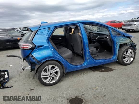 2023 Chevrolet Bolt EV 1LT z VIN 1G1FW6S03P4117074, wystawiony jako Copart lot #84002475 z przebiegiem 36 972 mil mil oraz Szkoda całkowita • Salvage title. Historia ofert i sprzedaży dostępna na DreamBid. Obrazek 3.
