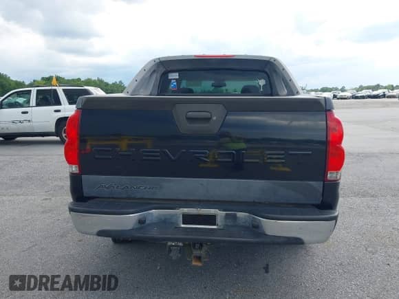 2005 Chevrolet Avalanche LS с VIN 3GNEC12Z25G223620, выставлен на аукционе IAAI как лот 42278098 с пробегом 263 073 миль миль и . История ставок и продаж доступна на DreamBid. Изображение 16.